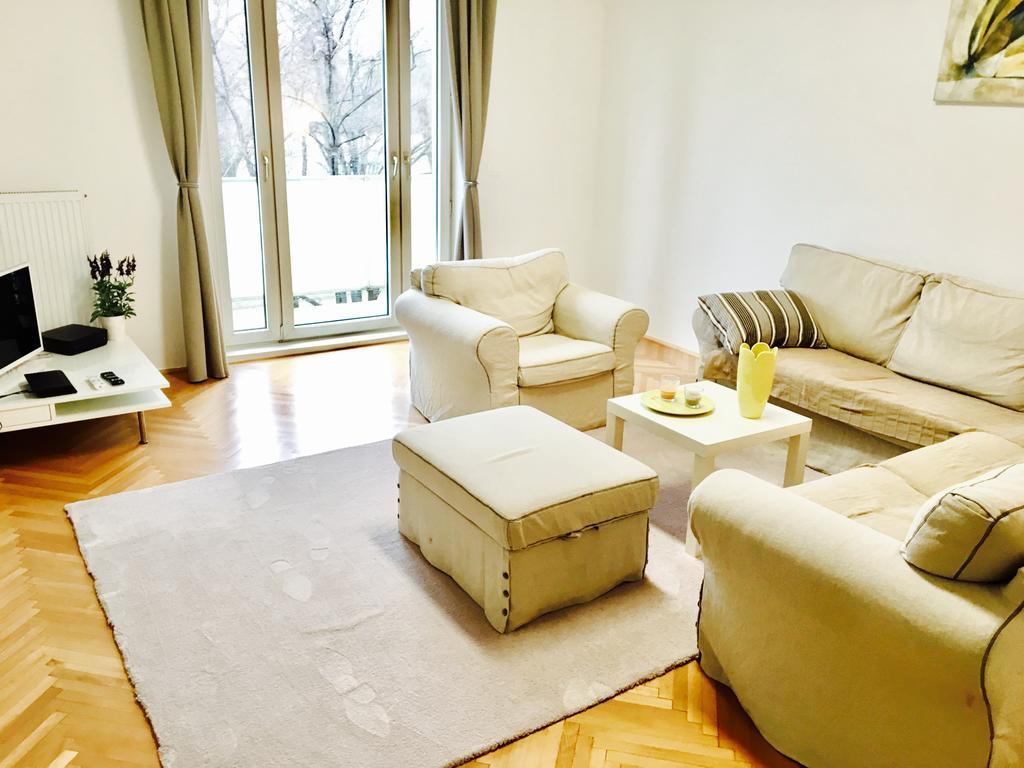 Schoenbrunn Park Appartement *